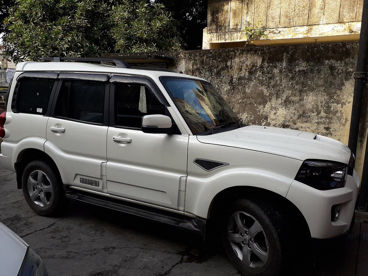 Mahindra Scorpio — Reference photograph of this model. Rental car colour, year and specification are confirmed with your quote.